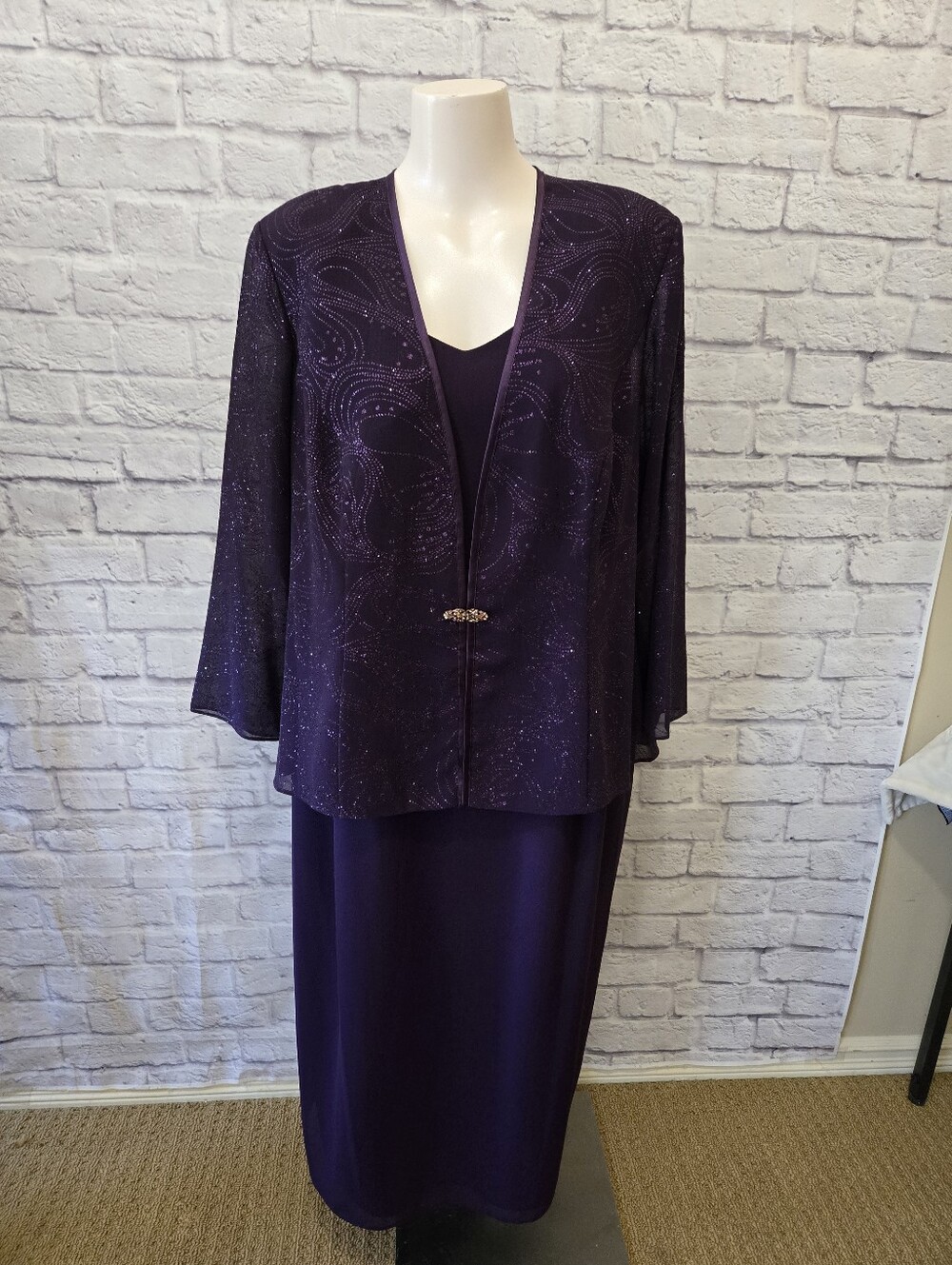 💜 R&M Richards Purple Formal Dress & Sheer Jacket Set – Size 22WP - Picture 2 of 13